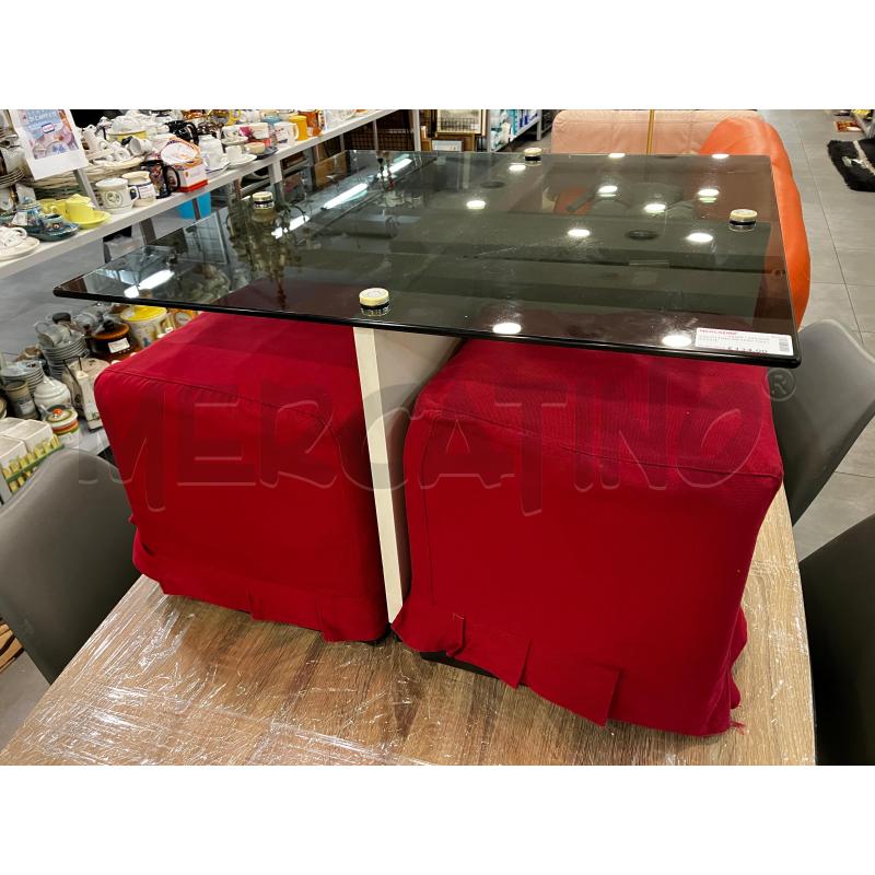 SALOTTINO DESIGN TAV+4 POUF | Mercatino dell'Usato Roma eur 1