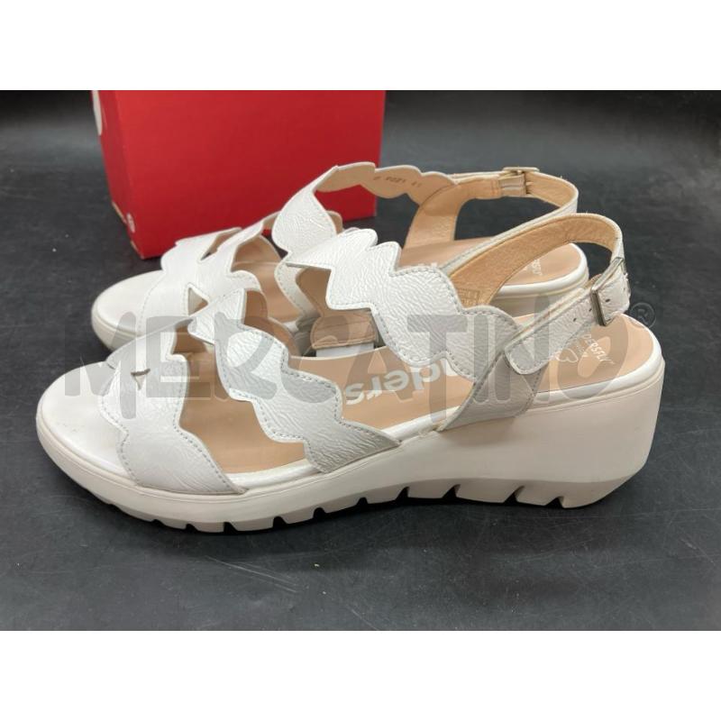SANDALI D WONDERS SCATO BIANCHE FASCIA VERNICE | Mercatino dell'Usato Roma eur 3