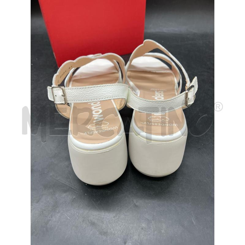 SANDALI D WONDERS SCATO BIANCHE FASCIA VERNICE | Mercatino dell'Usato Roma eur 4