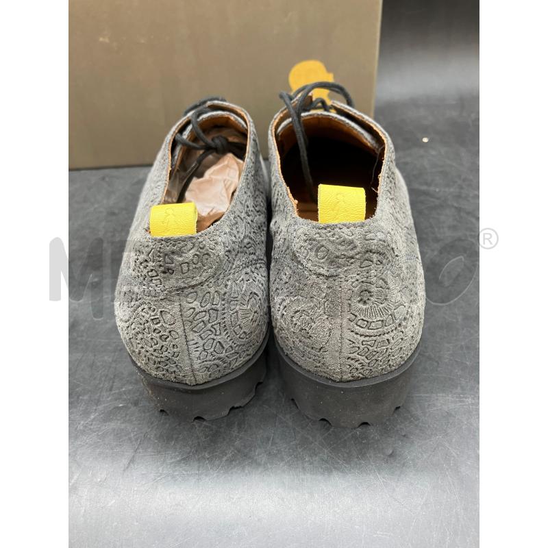 SCARPE D BENVADO SCATOLA GRI TEXTURE RILIEVO | Mercatino dell'Usato Roma eur 4
