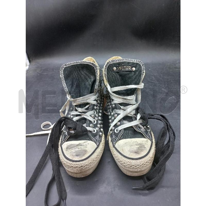 SCARPE D CONVERSE ALTE NE BORCHIATE MALTESE | Mercatino dell'Usato Roma eur 1