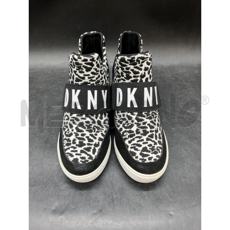 SCARPE D DKNY NE MACUL FASCIA LOGO  | Mercatino dell'Usato Roma eur 2