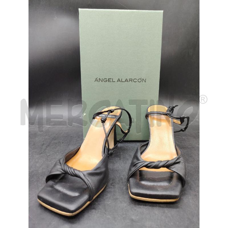 SCARPE TACCHI ANGEL ALARCON SCATO NE PELLE LACCIO | Mercatino dell'Usato Roma eur 1