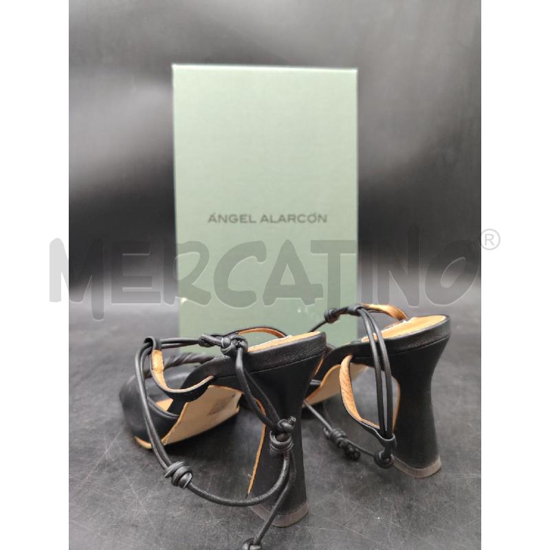 SCARPE TACCHI ANGEL ALARCON SCATO NE PELLE LACCIO | Mercatino dell'Usato Roma eur 2
