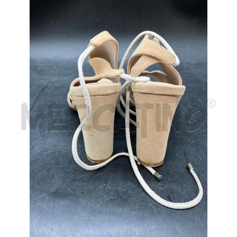 SCARPE TACCHI CARMELA BEI SCAMO | Mercatino dell'Usato Roma eur 4