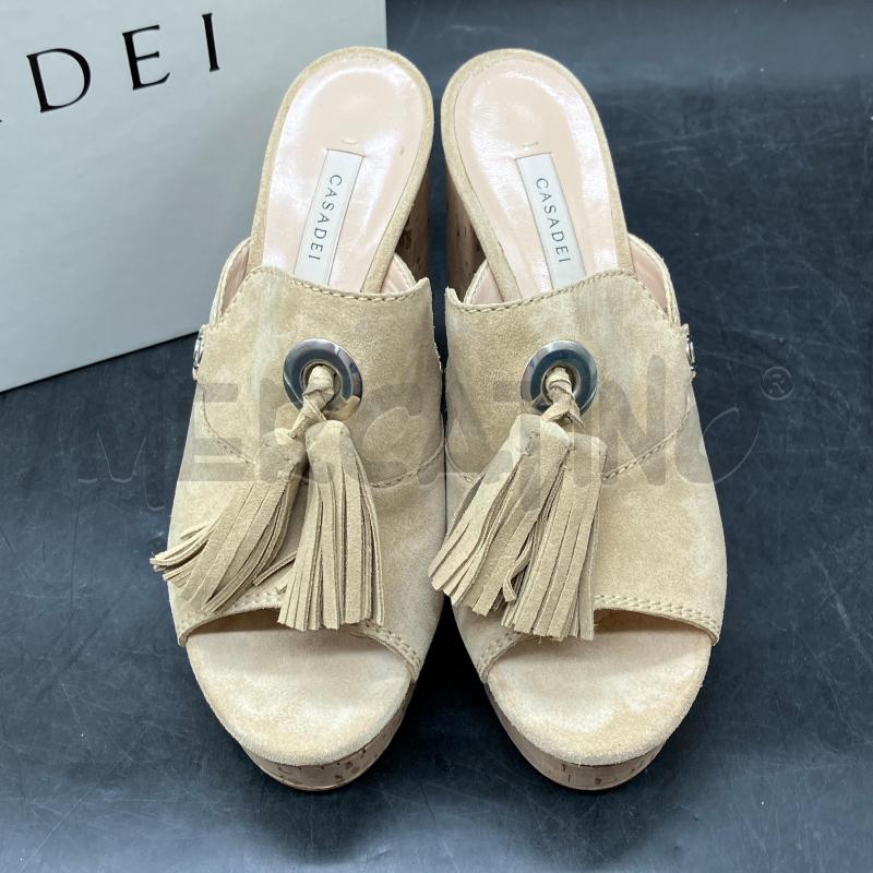 SCARPE TACCHI CASADEI SCATOLA BEIGE NAPPINE | Mercatino dell'Usato Roma eur 2