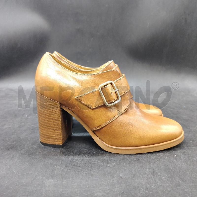 SCARPE TACCHI PF16 BISCOTTO FIBBIA | Mercatino dell'Usato Roma eur 2