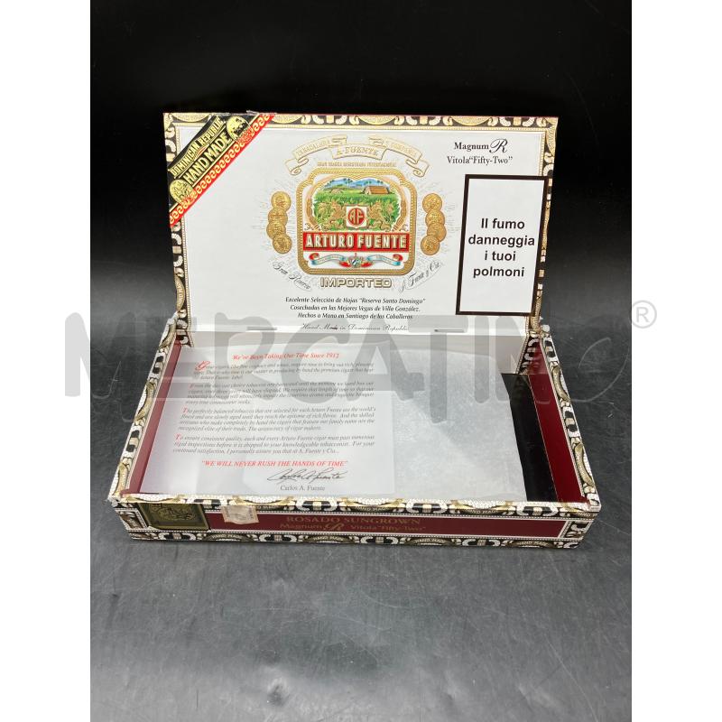 SCATOLA 25 SIGARI ARTURO FUENTE | Mercatino dell'Usato Roma eur 3