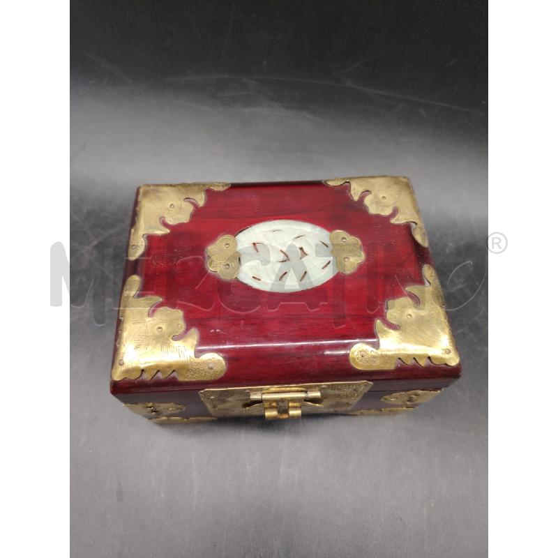SCATOLA ORIENTALE CON CHIAVE  | Mercatino dell'Usato Roma eur 2