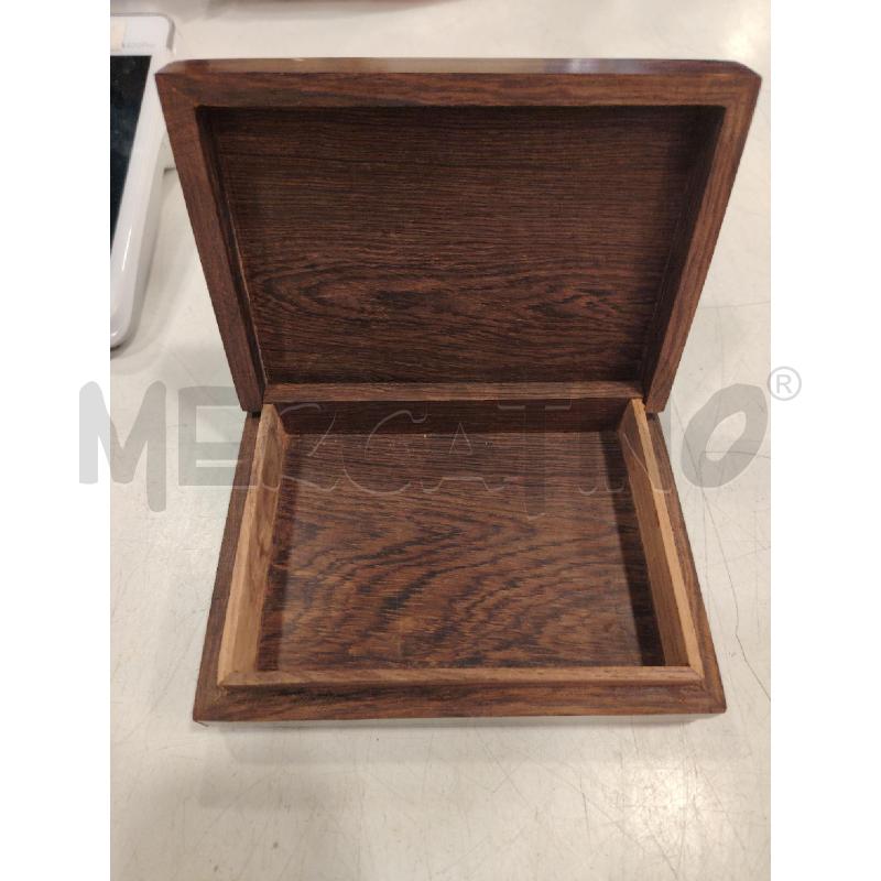 SCATOLA RETT DETT  LEMURE | Mercatino dell'Usato Roma eur 3