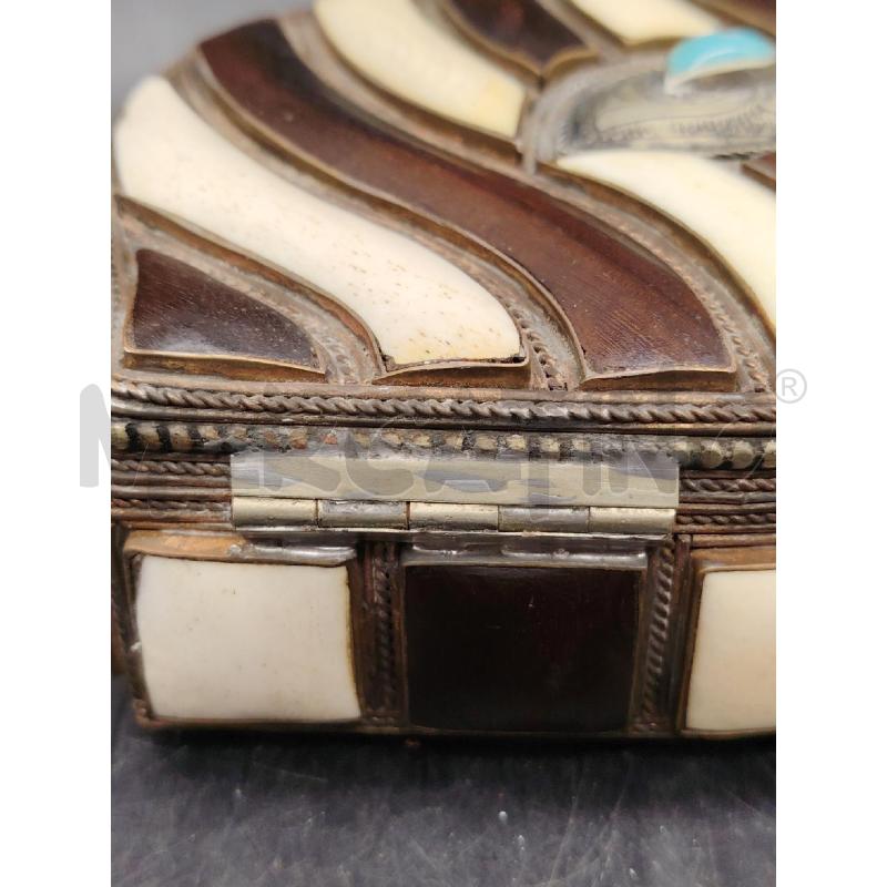 SCATOLA  BICROMA PIETRA AZZ | Mercatino dell'Usato Roma eur 4