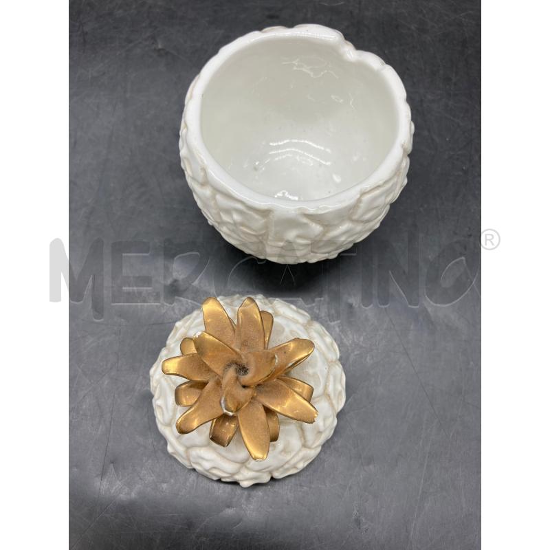 SCATOLA  CER ANANAS BIANCA CIUFFO DORATO | Mercatino dell'Usato Roma eur 2