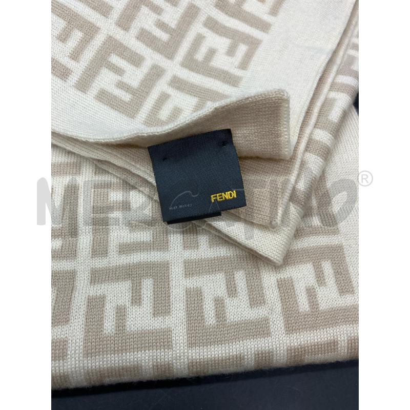 SCIARPA FENDI MONOGRAM BEIGE LANA | Mercatino dell'Usato Roma eur 2