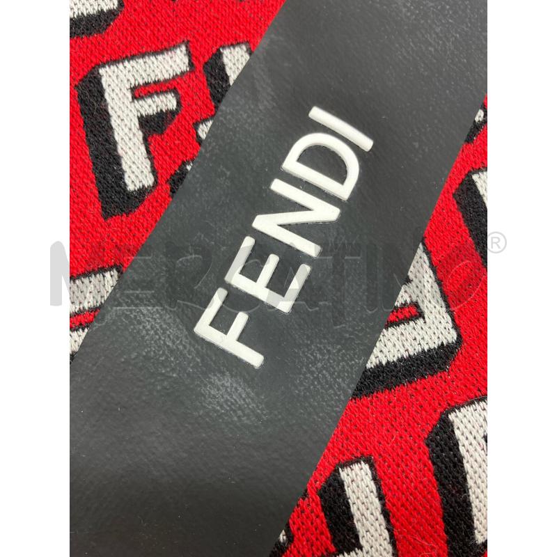 SCIARPA FENDI ROSSO NERO LOGHI BIANCHI CARTELLINO | Mercatino dell'Usato Roma eur 2