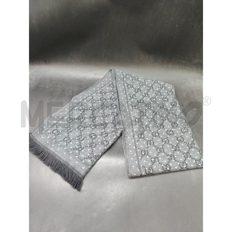 SCIARPA GUCCI GRIGIO MONOGRAM BORCHIE | Mercatino dell'Usato Roma eur 1