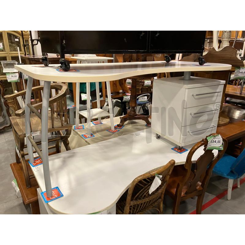 SCRIVANIA BIA 3 C P/ONDULATO | Mercatino dell'Usato Roma eur 1