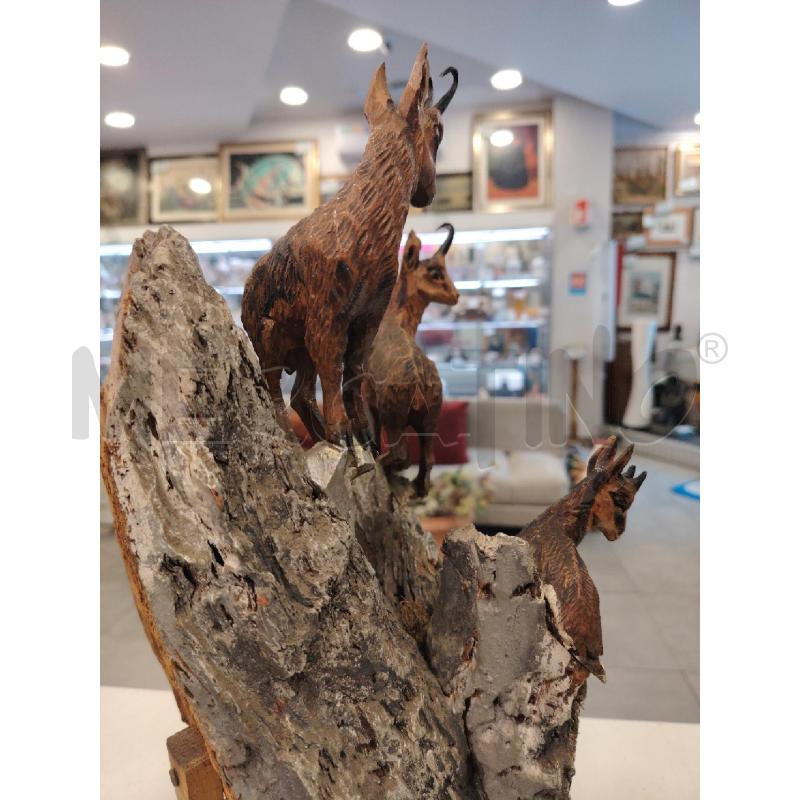 SCULTURA LEGNO CAMOSCI USSEAUX | Mercatino dell'Usato Roma eur 5