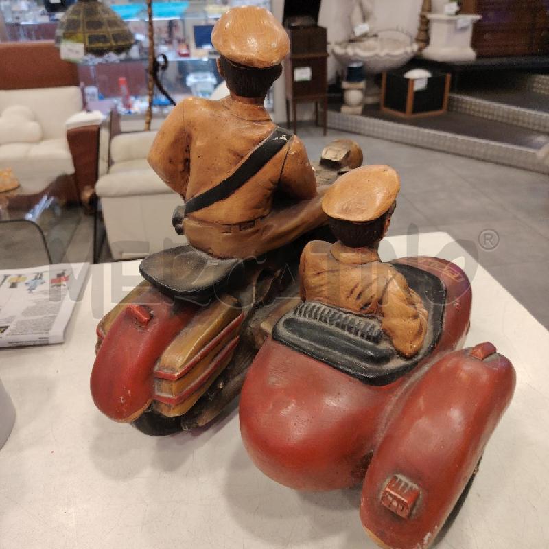 SCULTURA LEGNO POLICE  | Mercatino dell'Usato Roma eur 3