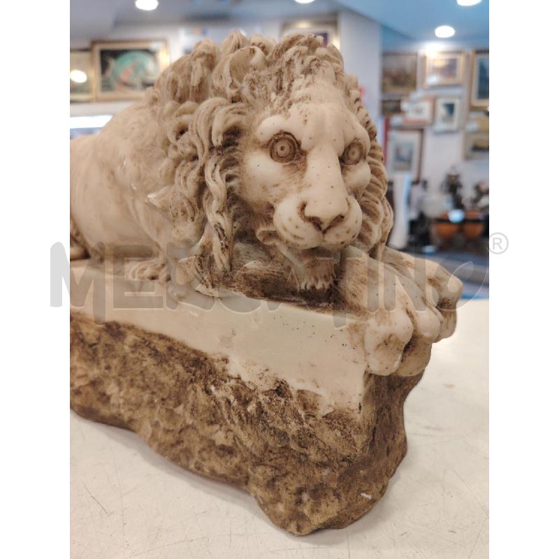 SCULTURA LEONE POLVERE DI MARMO | Mercatino dell'Usato Roma eur 2