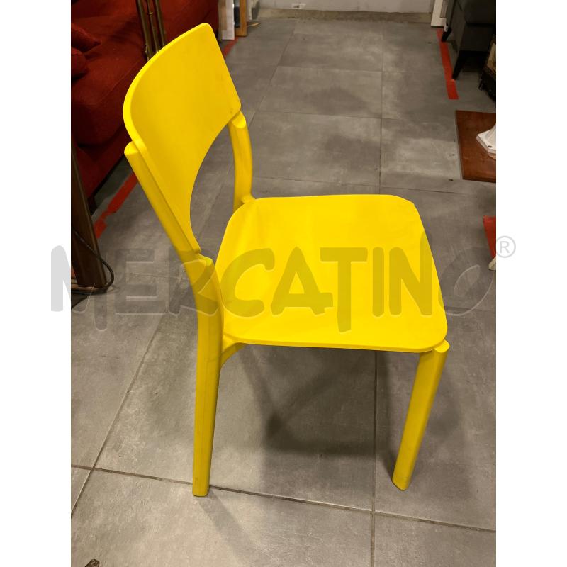 SEDIA GIALLA POLIPROP | Mercatino dell'Usato Roma eur 2