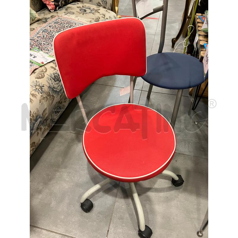 SEDIA GIREVOLE ROSA  | Mercatino dell'Usato Roma eur 1