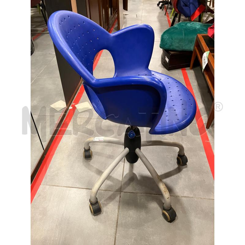 SEDIA RUOTE PLAST BLU | Mercatino dell'Usato Roma eur 2