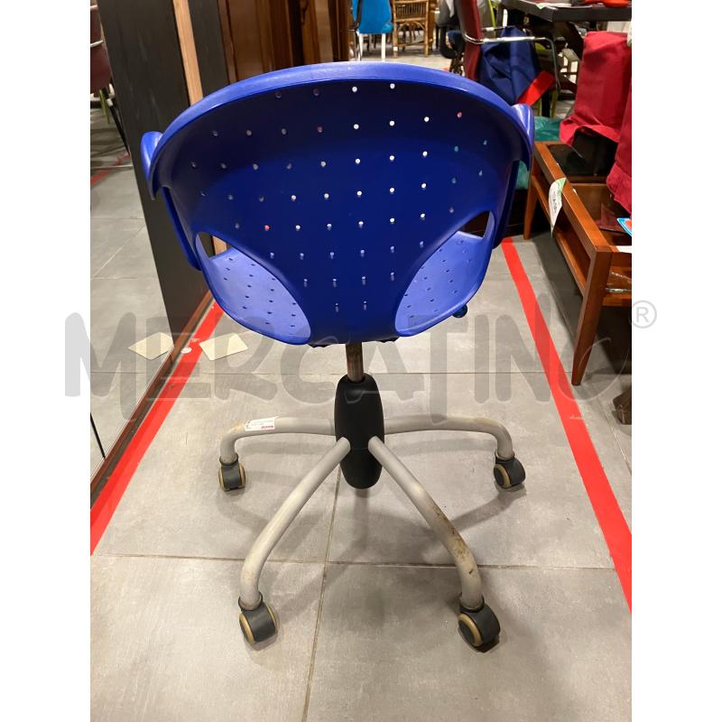 SEDIA RUOTE PLAST BLU | Mercatino dell'Usato Roma eur 3