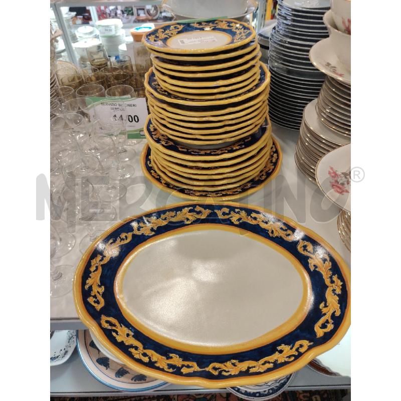 SERVIZIO PIATTI VIETRI GIALLO E BLU | Mercatino dell'Usato Roma eur 1