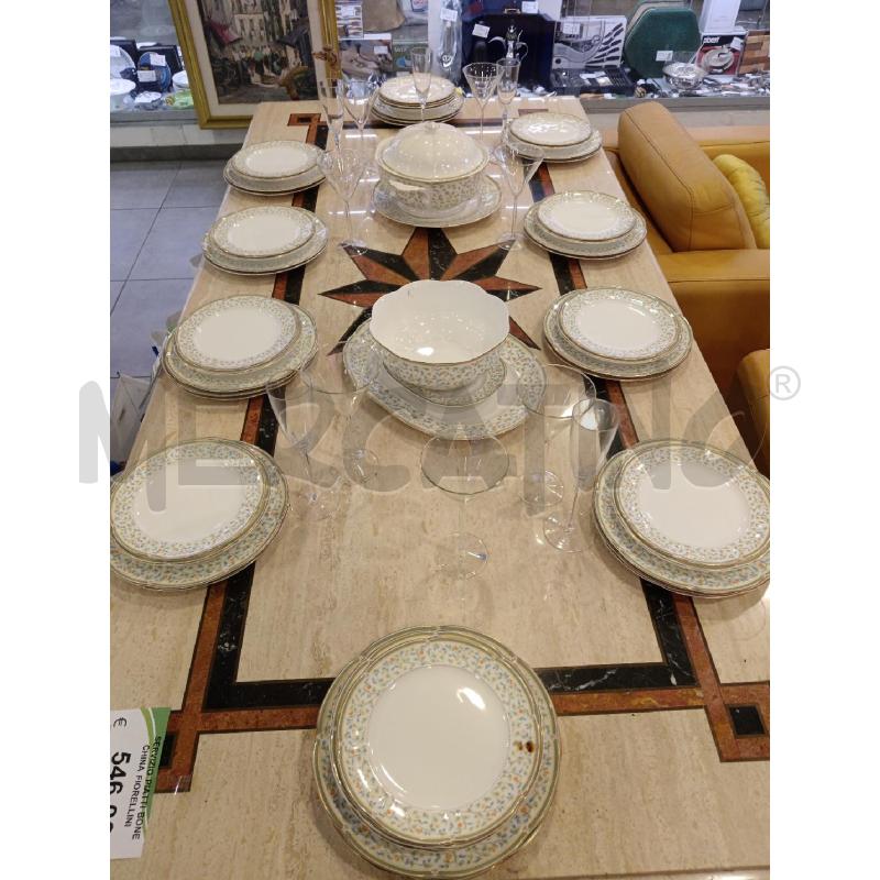 SERVIZIO  PIATTI BONE CHINA FIORELLINI | Mercatino dell'Usato Roma eur 1