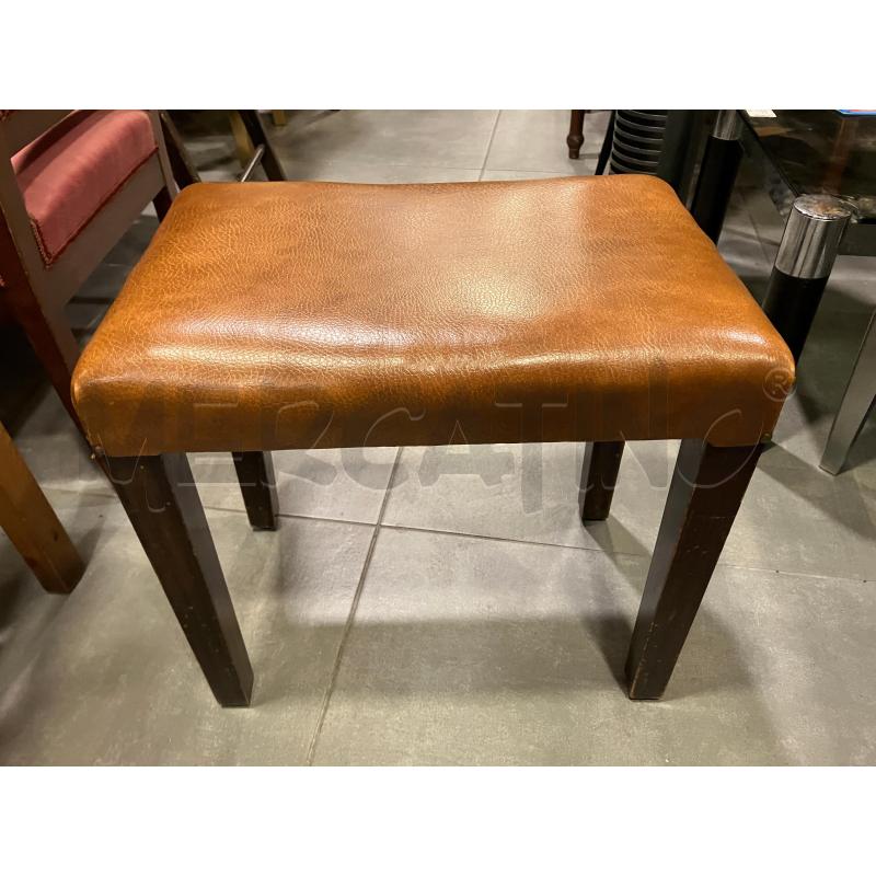 SGABELLO BASSO PELLE MARR | Mercatino dell'Usato Roma eur 1