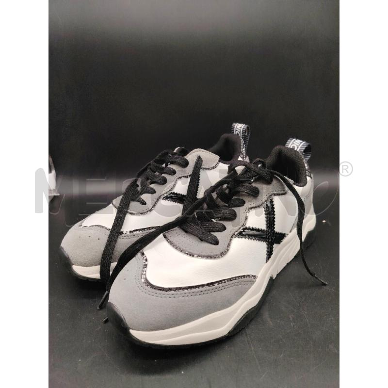 SNEAKERS D MUNICH GRI NE DETT ÈITON | Mercatino dell'Usato Roma eur 1
