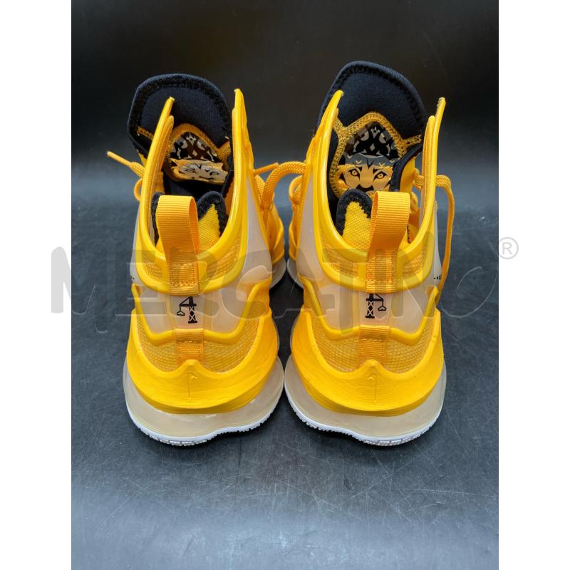SNEAKERS U NIKE CZ0203-700 GIALLE | Mercatino dell'Usato Roma eur 4