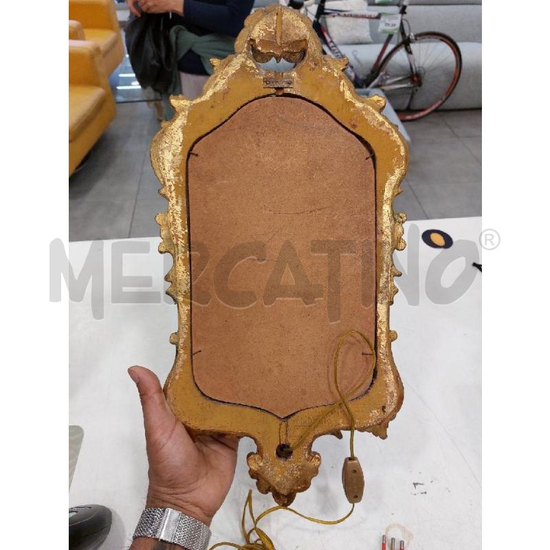 SPECCHIO LEGNO VECCHIO C/APPLIQUE | Mercatino dell'Usato Roma eur 2