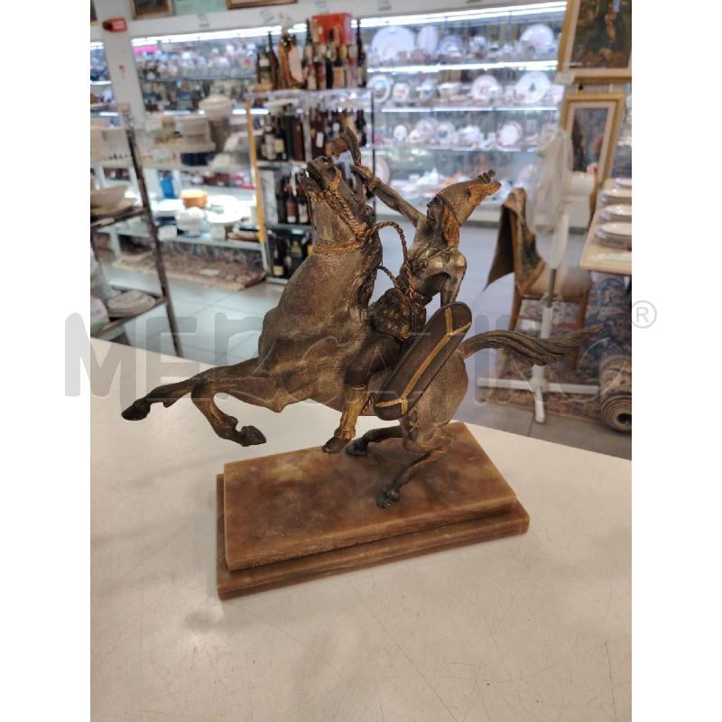 STATUA GALLO A CAVALLO IN BRONZO BASE MARMO | Mercatino dell'Usato Roma eur 1