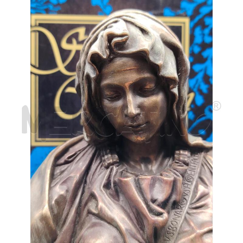 STATUA LA PIETA LAMINATA  | Mercatino dell'Usato Roma eur 2