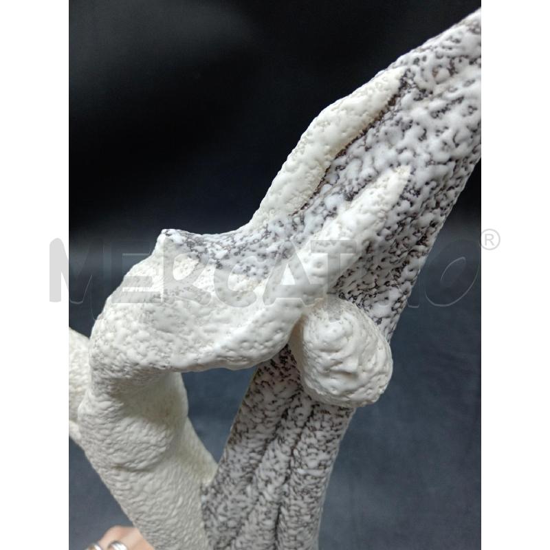 STATUETTA CER FD11 DONNA BIA GRI | Mercatino dell'Usato Roma eur 5