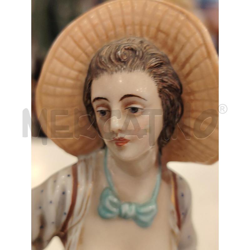 STATUINA CONTADINA DITO ROTTO  | Mercatino dell'Usato Roma eur 2