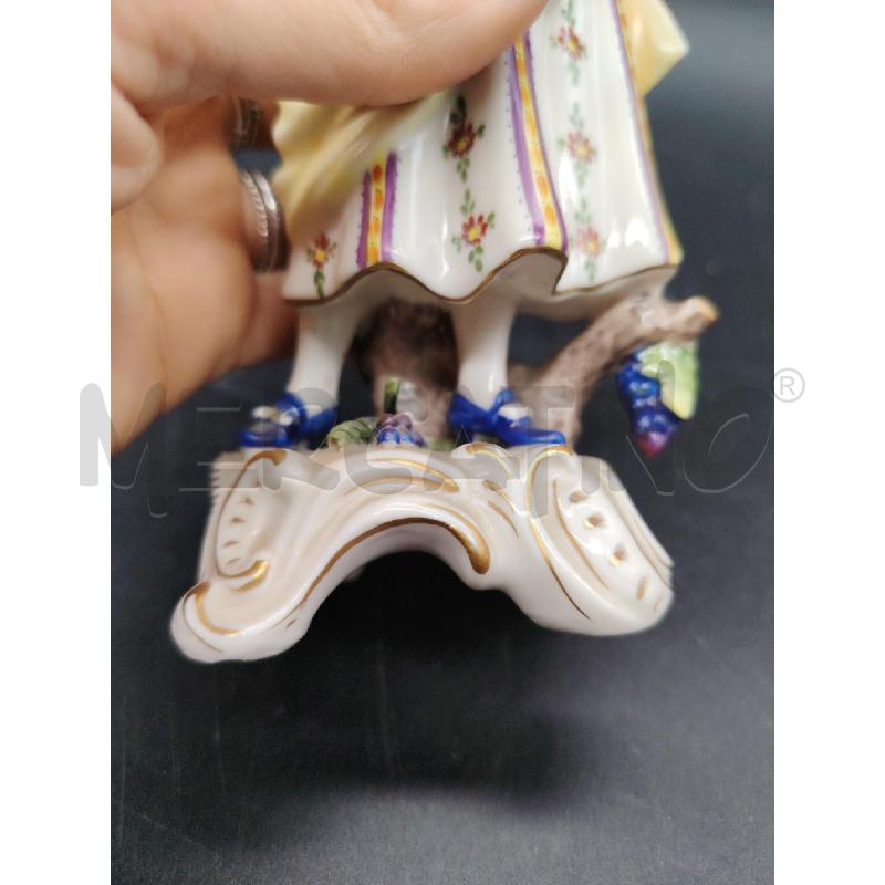 STATUINA SIGNORA CDM  | Mercatino dell'Usato Roma eur 3
