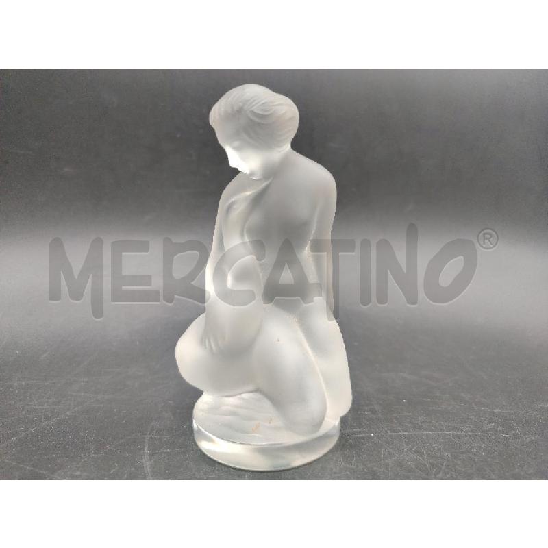 STATUINA SIGNORA CON CIGNO LALIQUE | Mercatino dell'Usato Roma eur 2