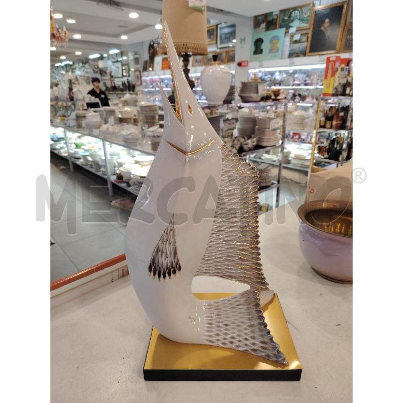 STATUINA  A FIRMA CARPIE' PESCE  BIANCO DORATO | Mercatino dell'Usato Roma eur 1