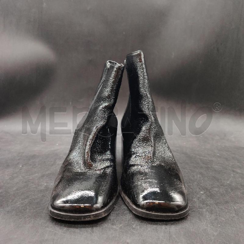 STIVALETTI D NERO VERNICE ELAST | Mercatino dell'Usato Roma eur 1