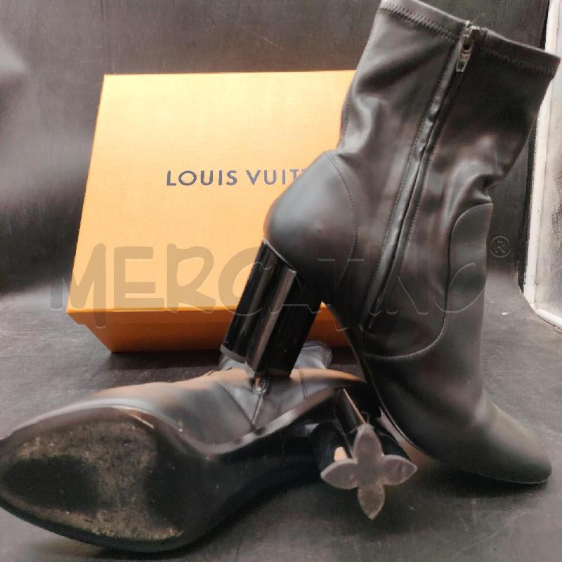 STIVALETTI D SCATO LOUIS VUITTON NE PELLE TACCO FIORE | Mercatino dell'Usato Roma eur 4