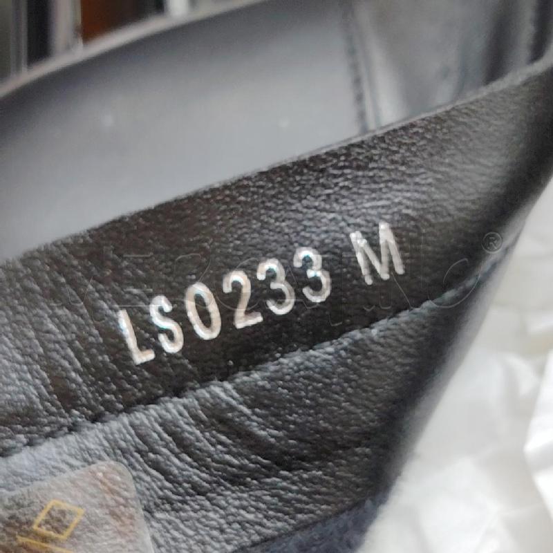 STIVALETTI D SCATO LOUIS VUITTON NE PELLE TACCO FIORE | Mercatino dell'Usato Roma eur 5