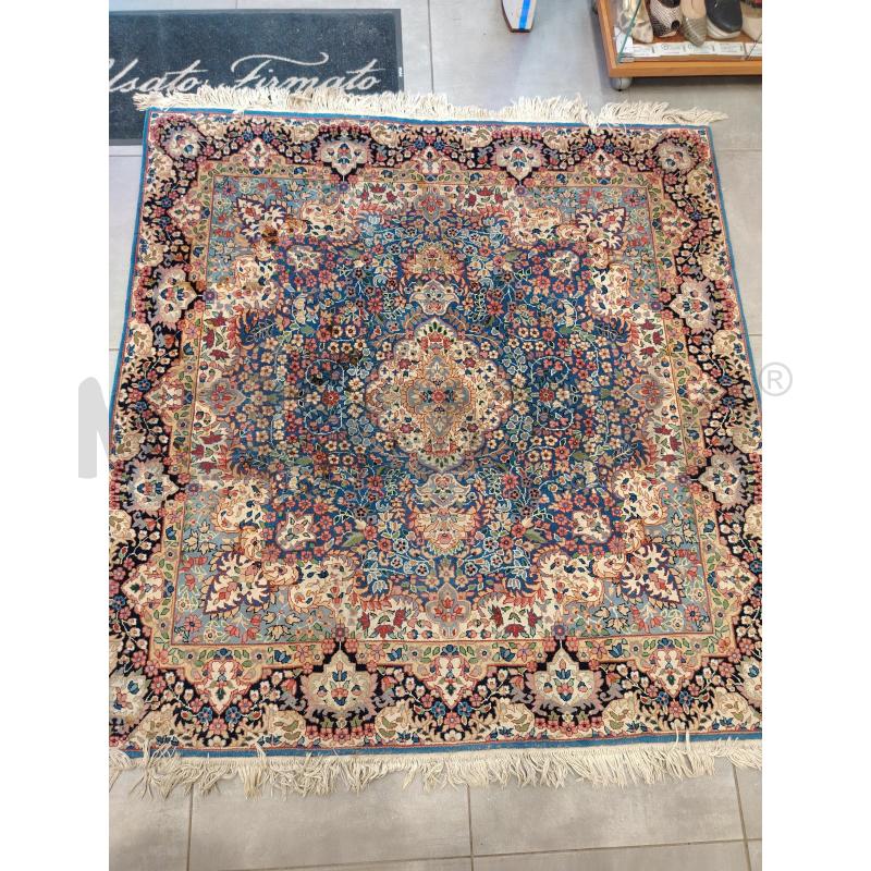 TAPPETO TONI BLU QUADRATO | Mercatino dell'Usato Roma eur 1