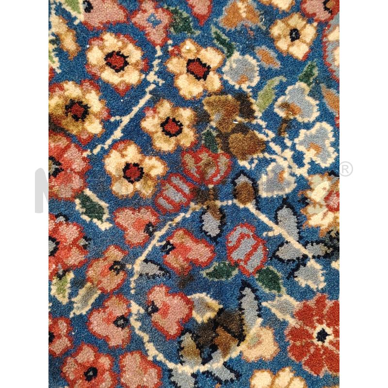 TAPPETO TONI BLU QUADRATO | Mercatino dell'Usato Roma eur 4
