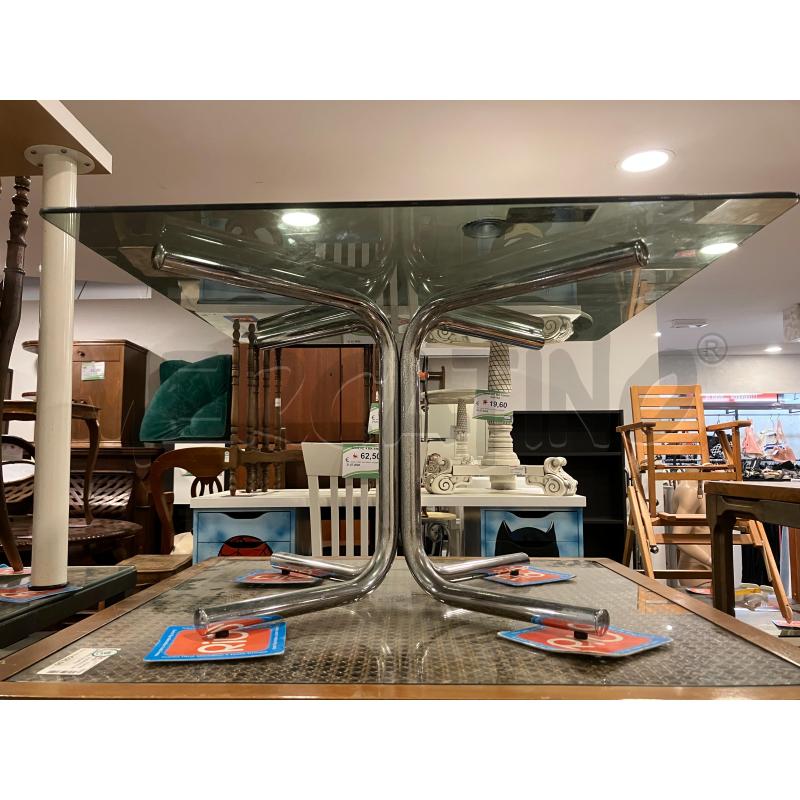 TAVOLINO BASSO BASE CROMO | Mercatino dell'Usato Roma eur 2