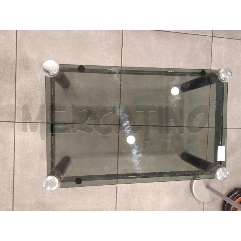 TAVOLINO BASSO VETRO  FUME  | Mercatino dell'Usato Roma eur 2