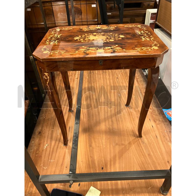 TAVOLINO CARILLON DA RIV | Mercatino dell'Usato Roma eur 1