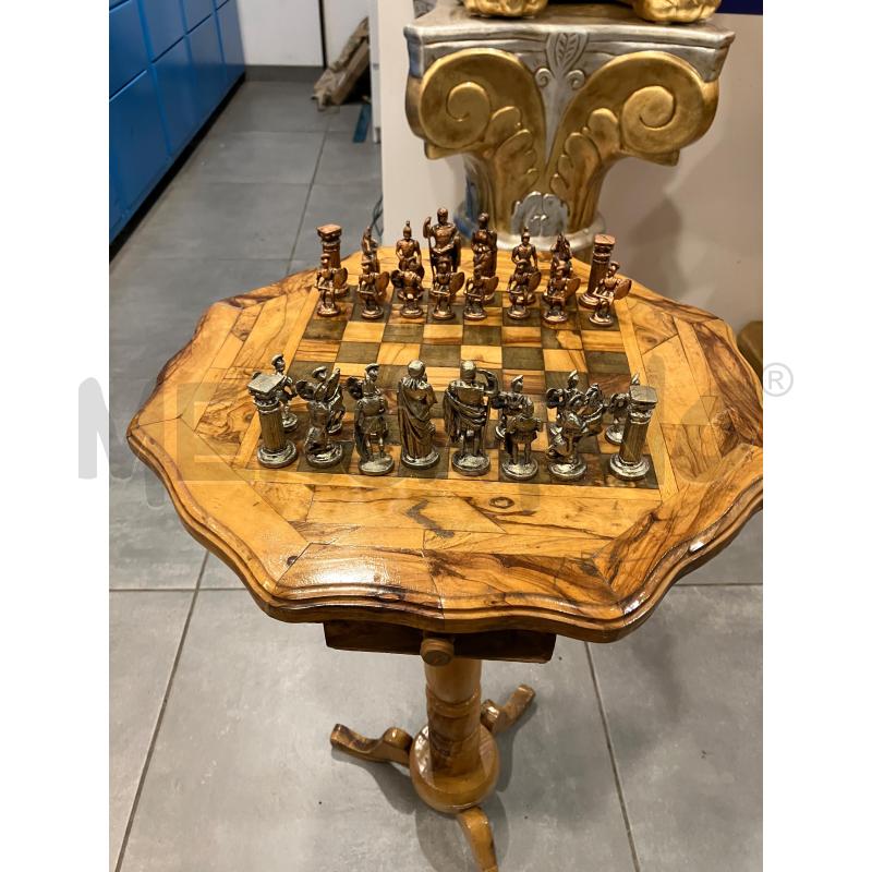 TAVOLINO RADICA SCACCHI + PEZZI IMPERIALI | Mercatino dell'Usato Roma eur 4