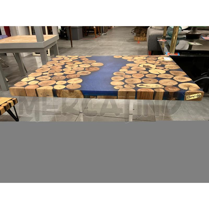 TAVOLINO RET RESINA BLU B/PLEXY | Mercatino dell'Usato Roma eur 1